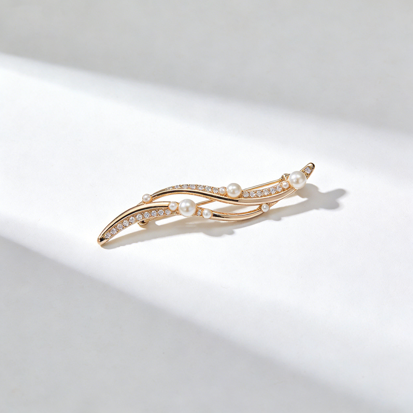 Wavy Pearl & Crystal Brooch