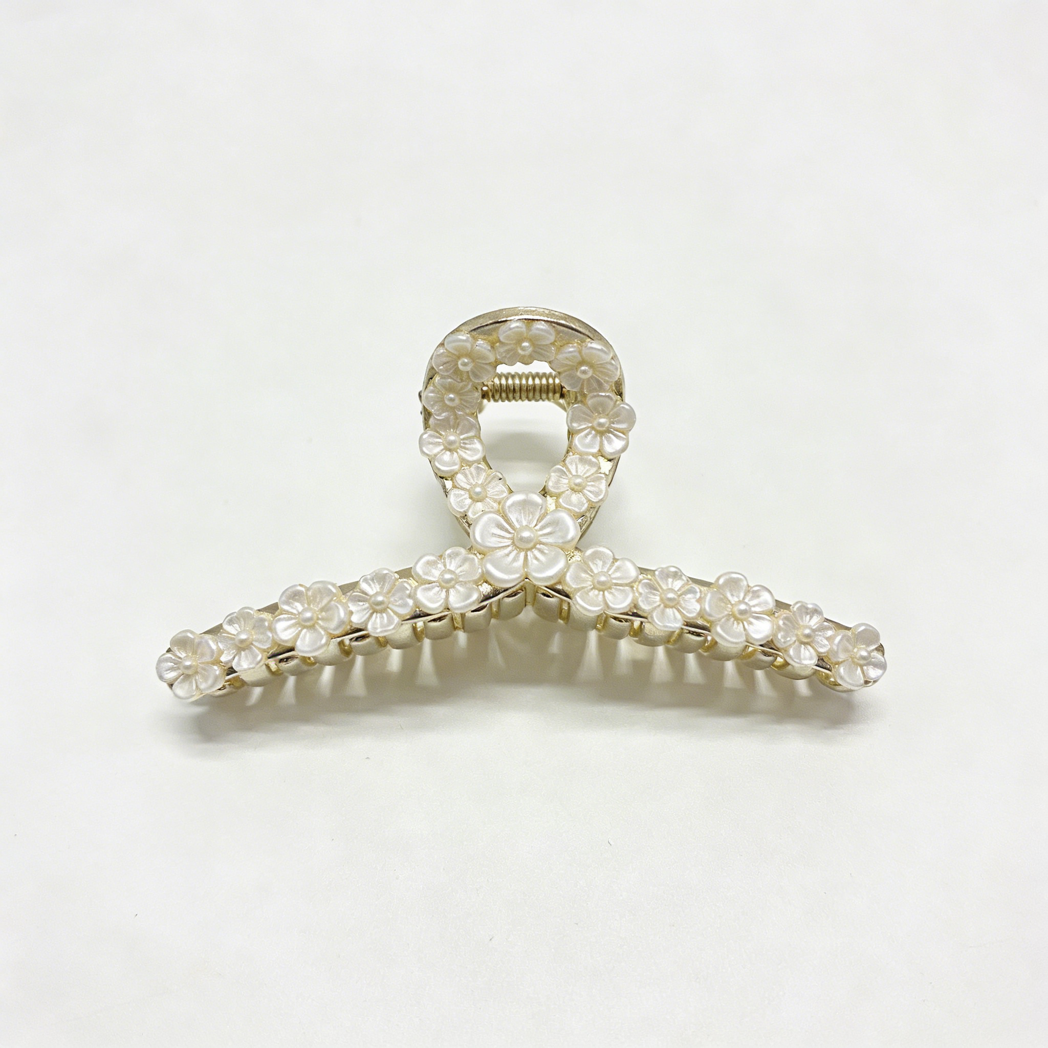 Modern Hair Claw with Pearl Flowers